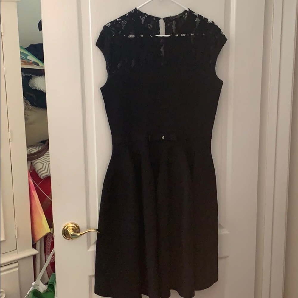 NWT Carolina Herrera Stunning Black Dress!